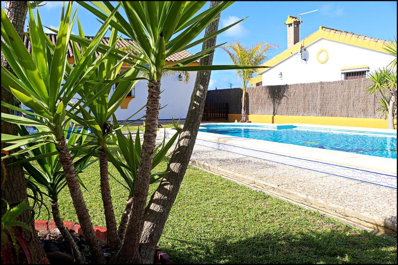 Chalet con piscina en Roche Viejo Conil De La Frontera Exterior foto