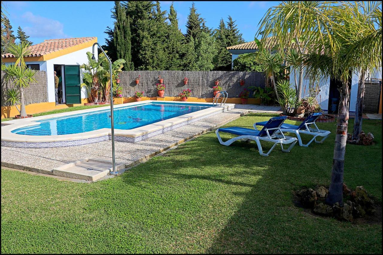Chalet con piscina en Roche Viejo Conil De La Frontera Exterior foto